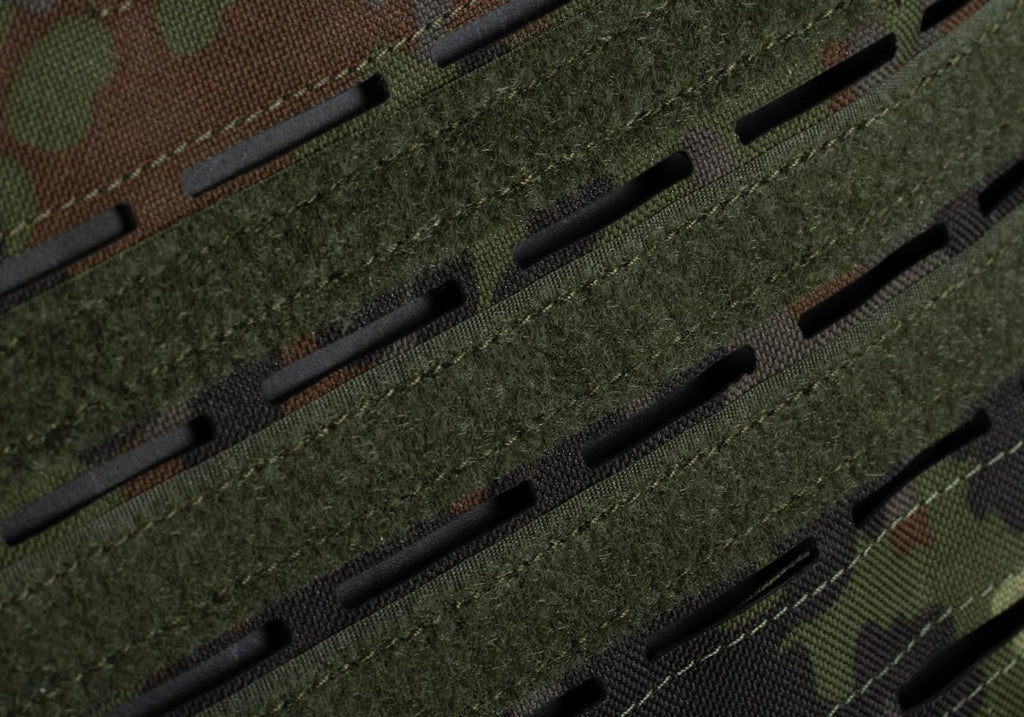 Invader Gear Reaper Plate Carrier - Flecktarn