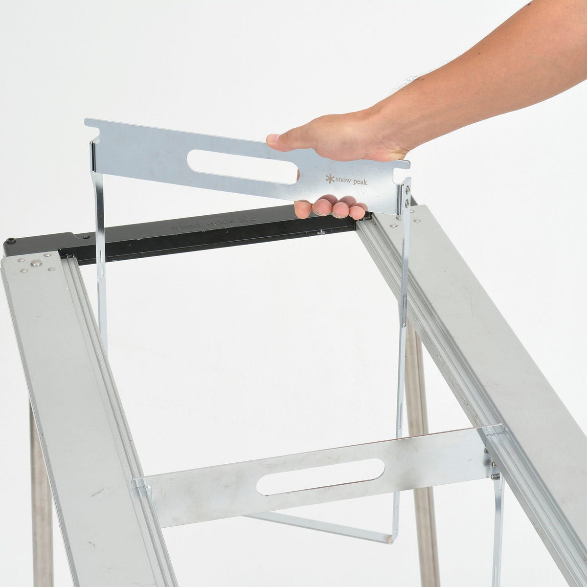 Étagère suspendue Snow Peak IGT Hanging Rack Frame 2 Stage