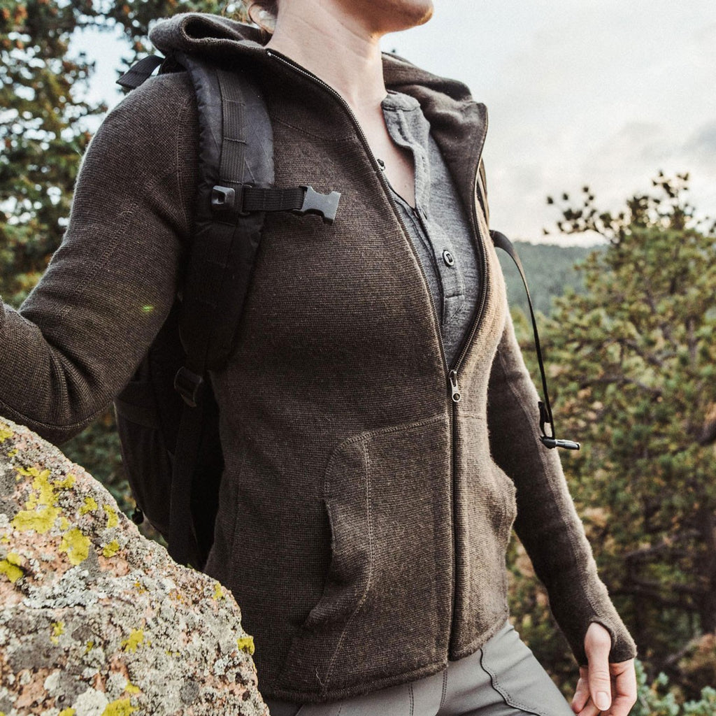 Pull - Triple Aught Design | Artemis Hoodie - outpost-shop.com