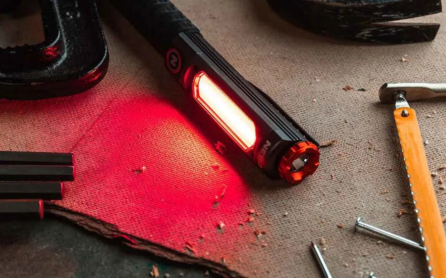 Nebo Big Larry Pro+ - lampe de travail rechargeable 600 lm