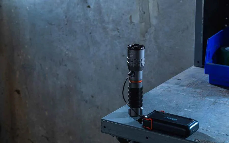 Nebo Slyde King 4K - lampe torche et lampe de travail 4000 lm