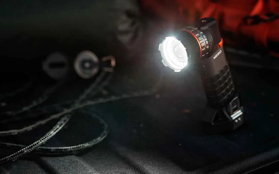 Nebo Luxtreme SL100 - projecteur LEP rechargeable portée 1600 m