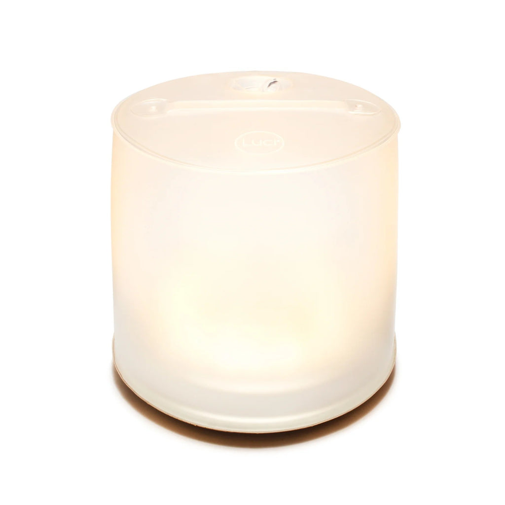 Lanternes et bougies - MPOWERD | Luci Base Light - outpost-shop.com