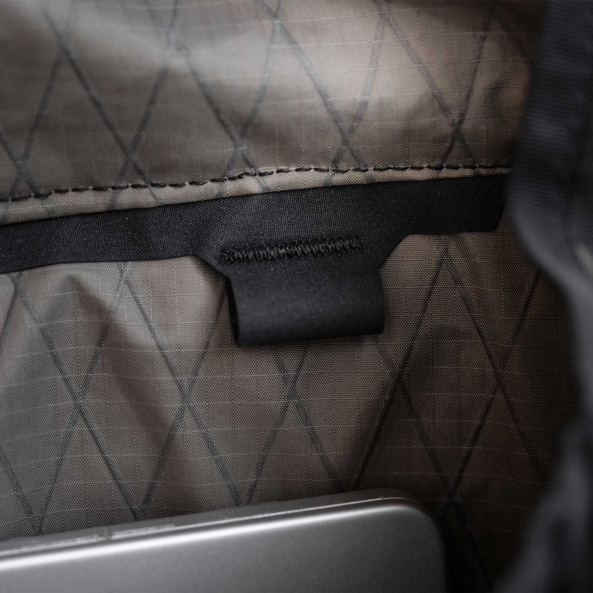 Sacs à dos 20 litres et moins - Triple Aught Design | Parallax Messenger Bag 15L X50 - outpost-shop.com