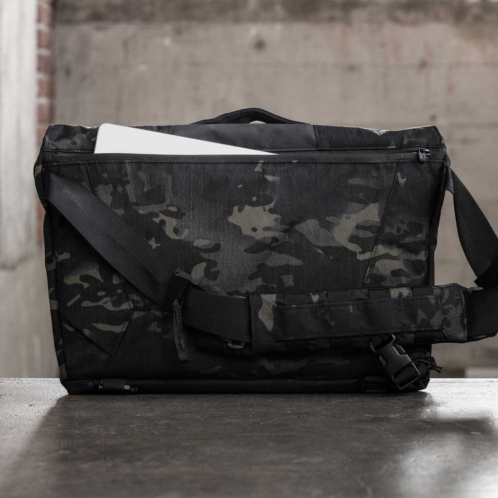 Sacs à dos 20 litres et moins - Triple Aught Design | Parallax Messenger Bag 15L X50 - outpost-shop.com