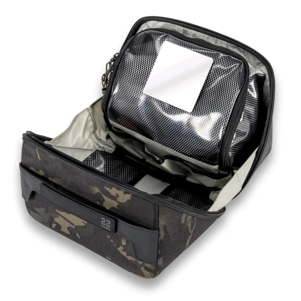 Tortoise™ Grande Toiletry Bag STEP 22 Gear