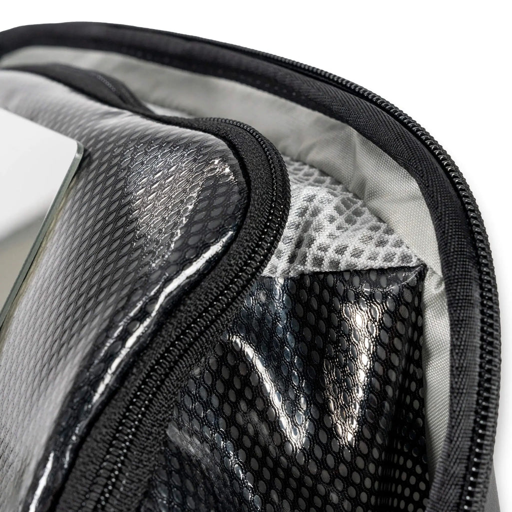 Tortoise™ Grande Toiletry Bag STEP 22 Gear