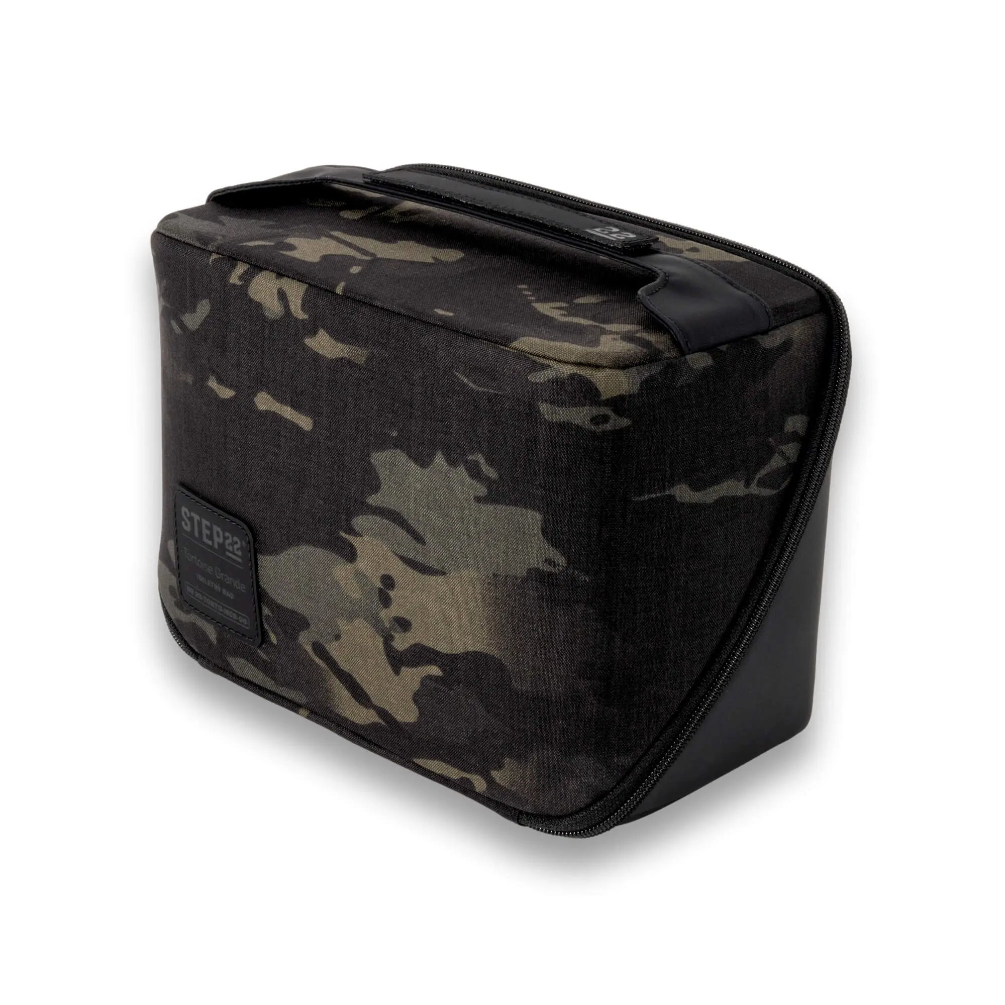 Tortoise™ Grande Toiletry Bag STEP 22 Gear
