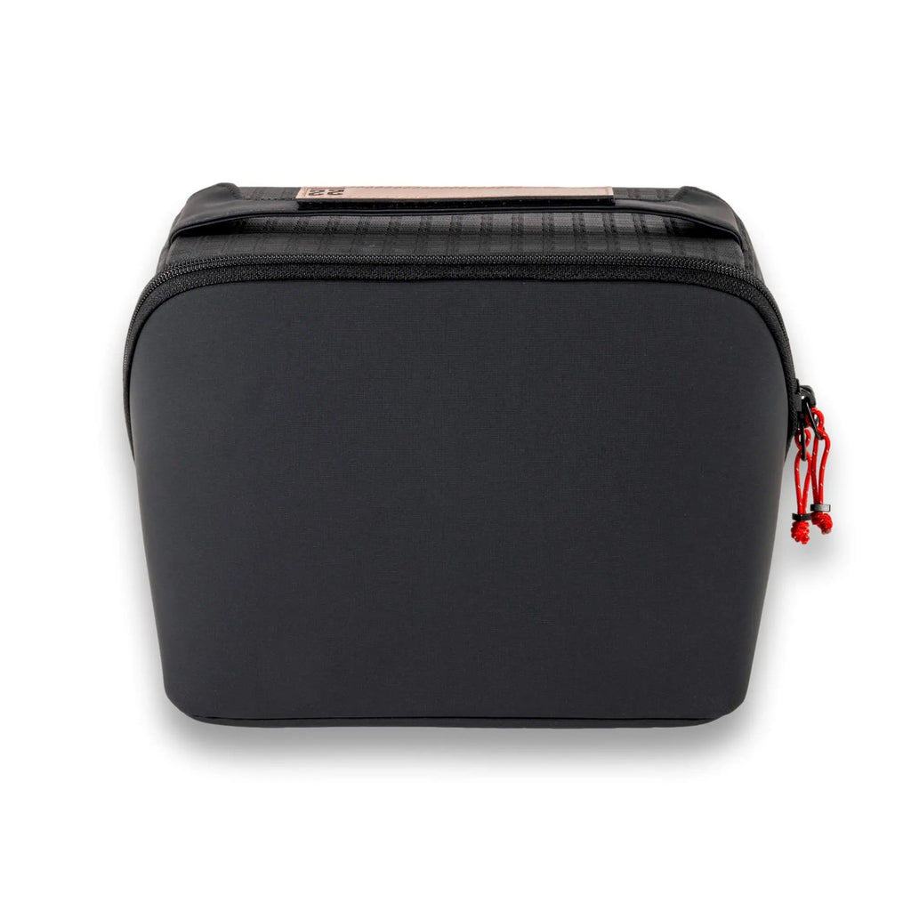 Tortoise™ Grande Toiletry Bag STEP 22 Gear