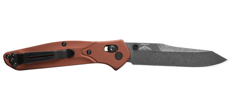 Couteau pliant Benchmade Mini Osborne - Manche aluminium marron, lame battlewash, CPM MagnaCut
