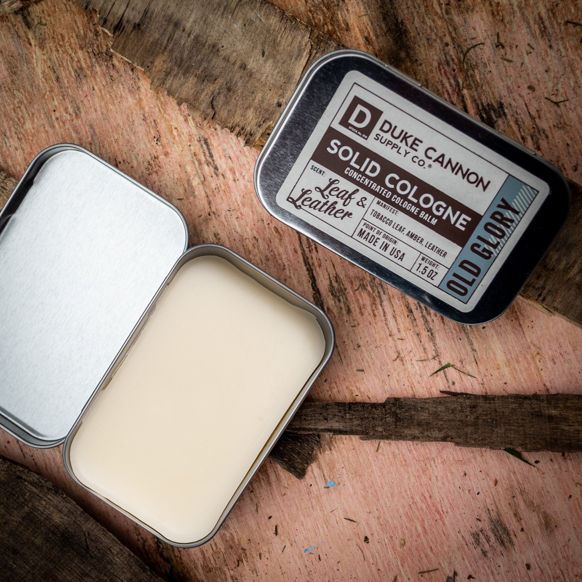 Duke Cannon en situation : Solid Colognes - Old Glory
