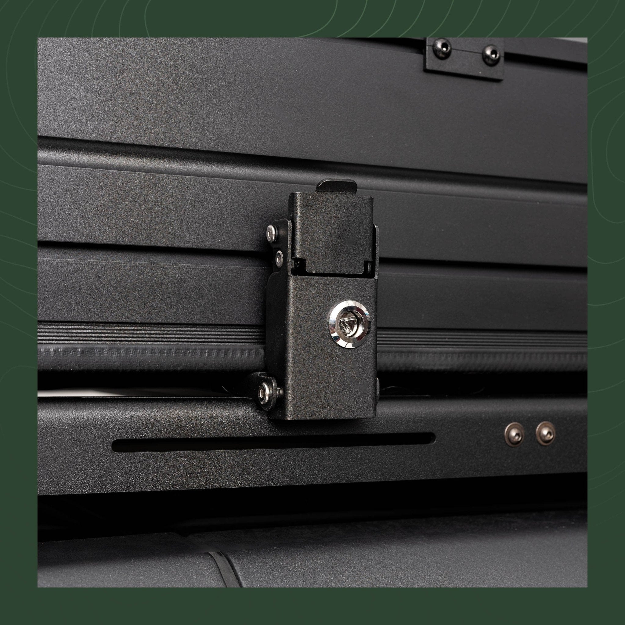 Expedition M – Tente de toit rigide 3 places - OUTPOST SHOP