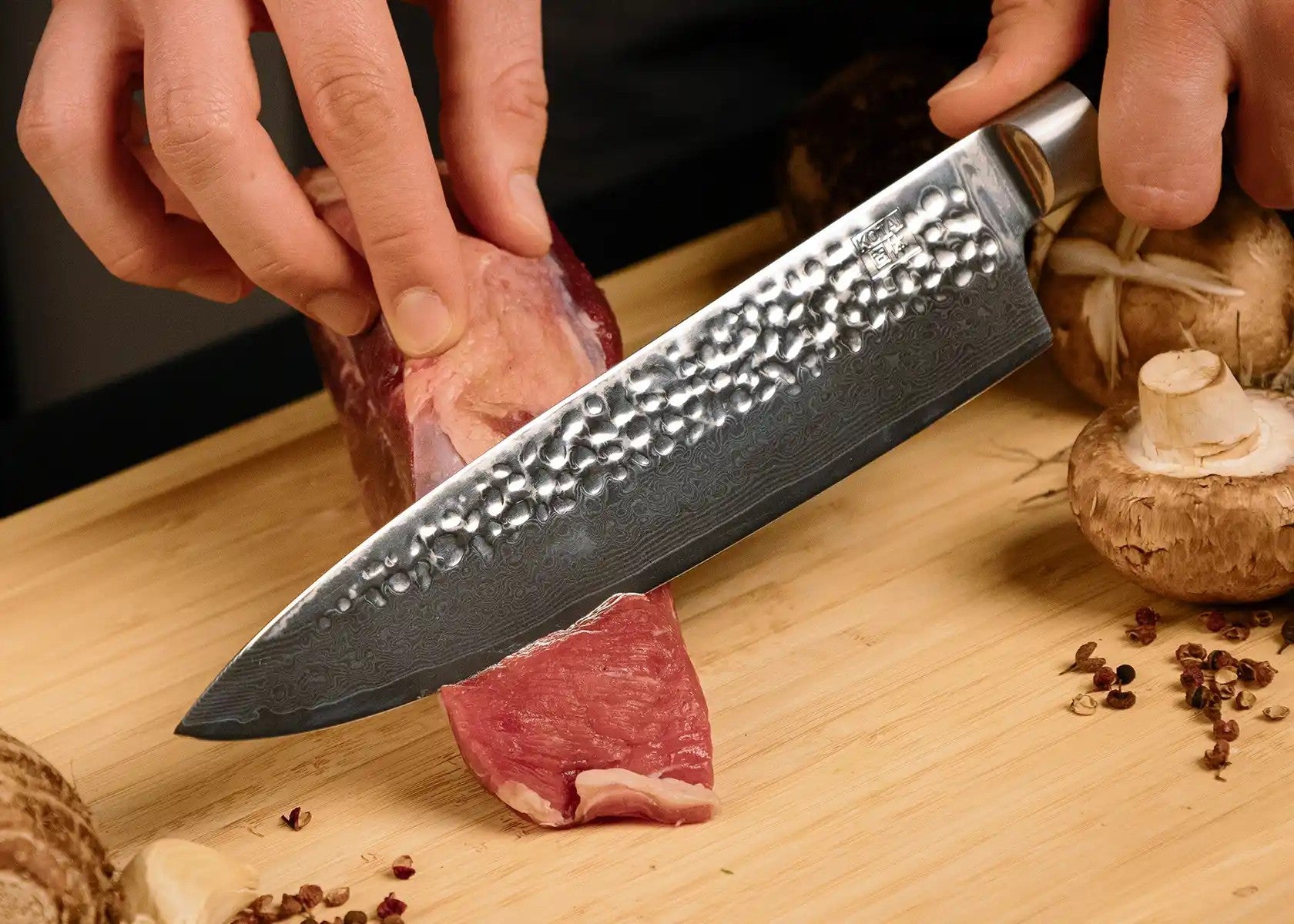 Kotai en situation : Couteau de Chef Gyuto - Collection Pakka Damas