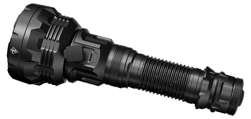 Lampe torche LEP Nitecore P40 portée 2900 m