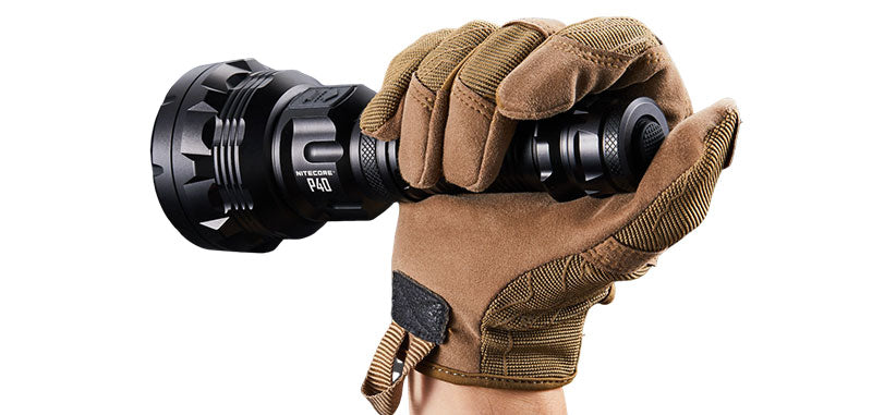 Lampe torche LEP Nitecore P40 portée 2900 m