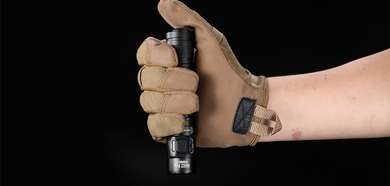 Lampe torche Nitecore MH12 Pro 3300 lumens portée 505 m