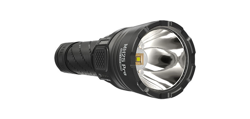 Lampe torche Nitecore MH25 Pro 3300 lumens portée 705 m
