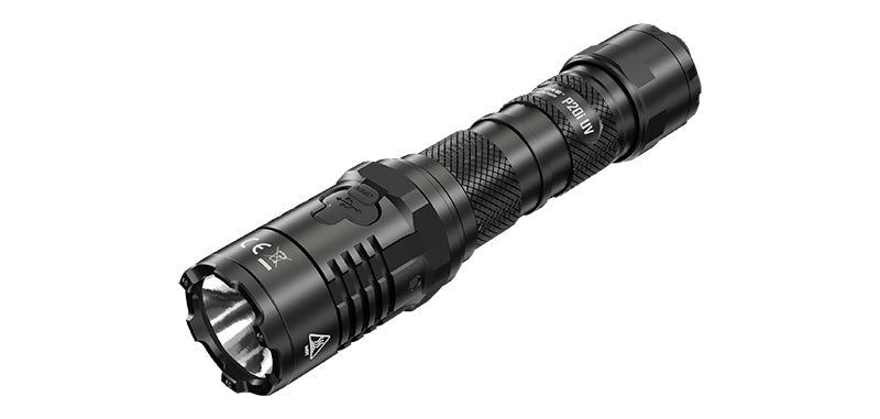 Lampe torche Nitecore P20i UV 1800 lumens et lumière UV