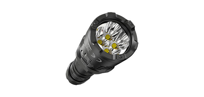 Lampe torche tactique Nitecore P20iX 4000 lumens