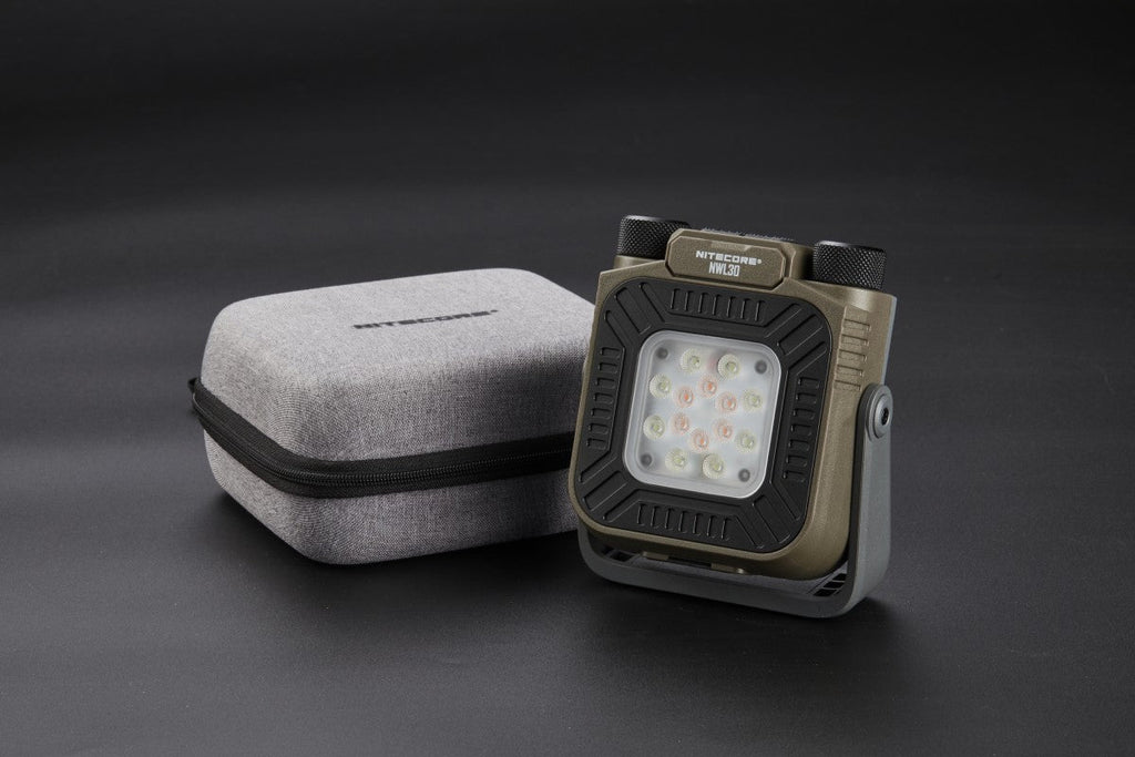 NWL30 Lampe 3 - en - 1 3000 lm - Répulsif Anti - Moustiques & Power Bank - OUTPOST SHOP