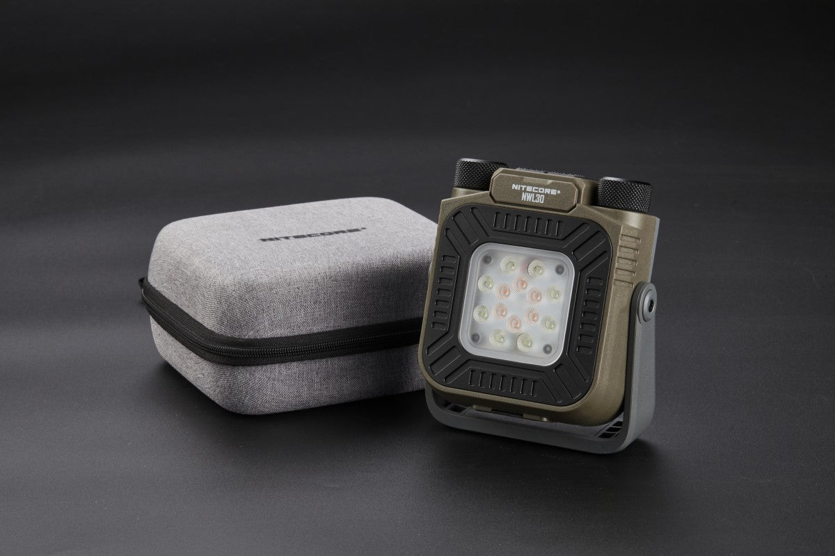 NWL30 Lampe 3 - en - 1 3000 lm - Répulsif Anti - Moustiques & Power Bank - OUTPOST SHOP