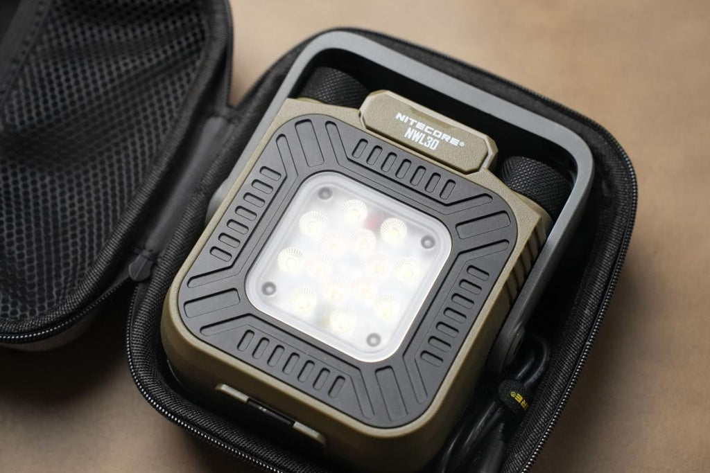 NWL30 Lampe 3 - en - 1 3000 lm - Répulsif Anti - Moustiques & Power Bank - OUTPOST SHOP